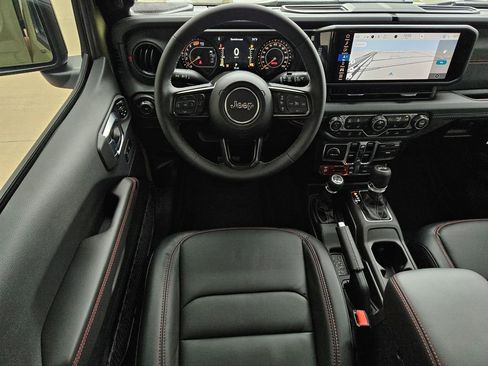 New 2026 Jeep Wrangler Unlimited Rubicon AWD/4WD image 11