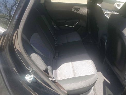 Used 2021 Kia Soul LX FWD image 21