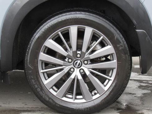 Used 2022 Nissan Pathfinder SL AWD/4WD image 40
