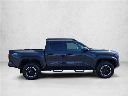 Used 2024 Toyota Tacoma TRD Off-Road AWD/4WD image 4