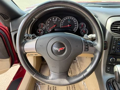 Used 2007 Chevrolet Corvette Coupe w/ Preferred Equipment Group RWD image 19