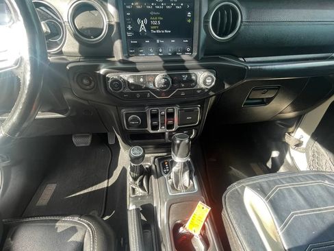 Used 2020 Jeep Gladiator Overland AWD/4WD image 45