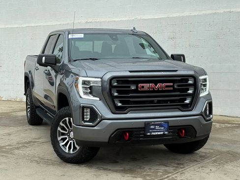Used 2022 GMC Sierra 1500 AT4 w/ AT4 Premium Package image 3
