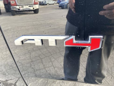 Used 2026 GMC Yukon AT4 w/ AT4 Premium Package AWD/4WD image 35