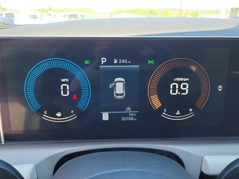 Used 2025 Hyundai Tucson SEL image 19