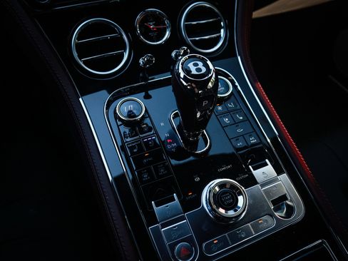 Used 2024 Bentley Continental GT S image 24