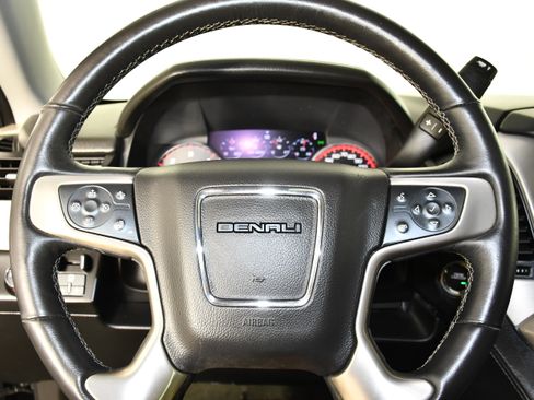 Used 2015 GMC Yukon Denali w/ Open Road Package AWD/4WD image 20