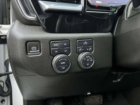 Used 2022 Chevrolet Silverado 1500 RST w/ Convenience Package II image 14