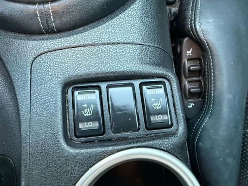 Used 2009 Nissan 370Z Touring w/ Sport Pkg image 12
