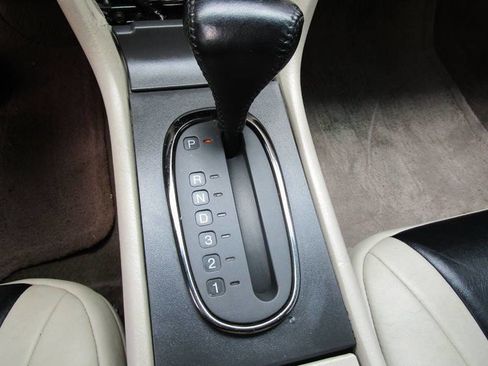 Used 1996 Cadillac Eldorado image 5