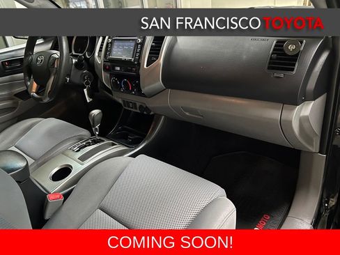 Used 2014 Toyota Tacoma PreRunner image 20