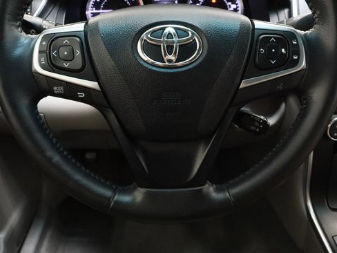 Used 2016 Toyota Camry XLE w/ Moonroof Package FWD image 26