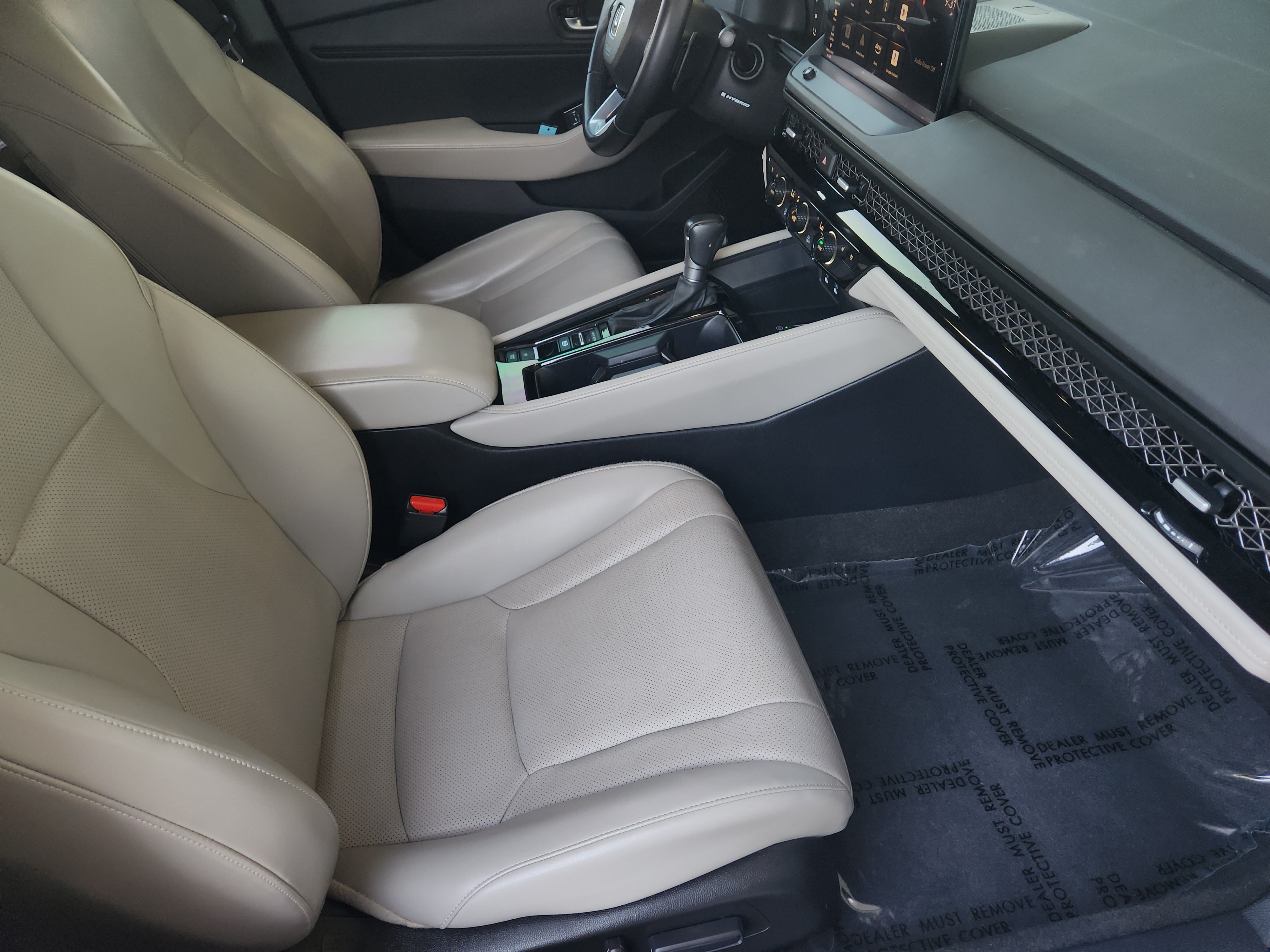 Used 2023 Honda Accord Touring image 3
