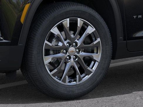 New 2026 Chevrolet Traverse LT w/ Sun and Wheel Package image 9