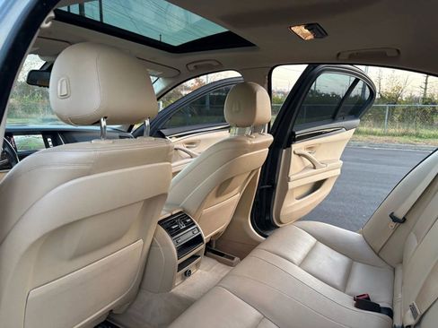 Used 2015 BMW 528i Sedan RWD image 22