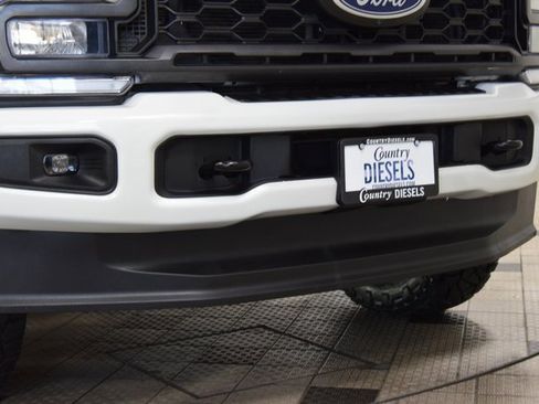 Used 2023 Ford F250 Lariat w/ Sport Appearance Package image 11