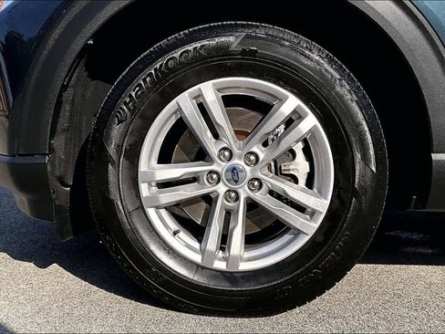 Certified 2023 Ford Explorer XLT AWD/4WD image 9