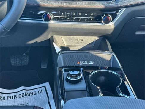 New 2026 Chevrolet Equinox RS image 9