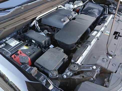 Used 2024 Chevrolet Colorado Trail Boss image 53