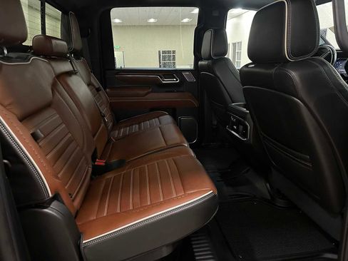 Used 2024 GMC Sierra 2500 Denali Ultimate image 26