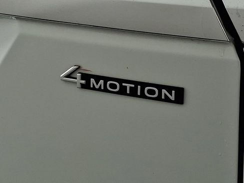 Used 2023 Volkswagen Atlas SE image 32