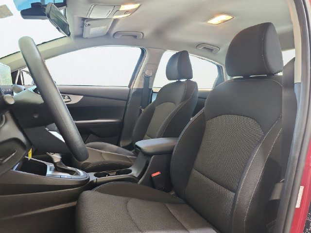 Certified 2023 Kia Forte LXS w/ LXS Technology Package FWD image 12