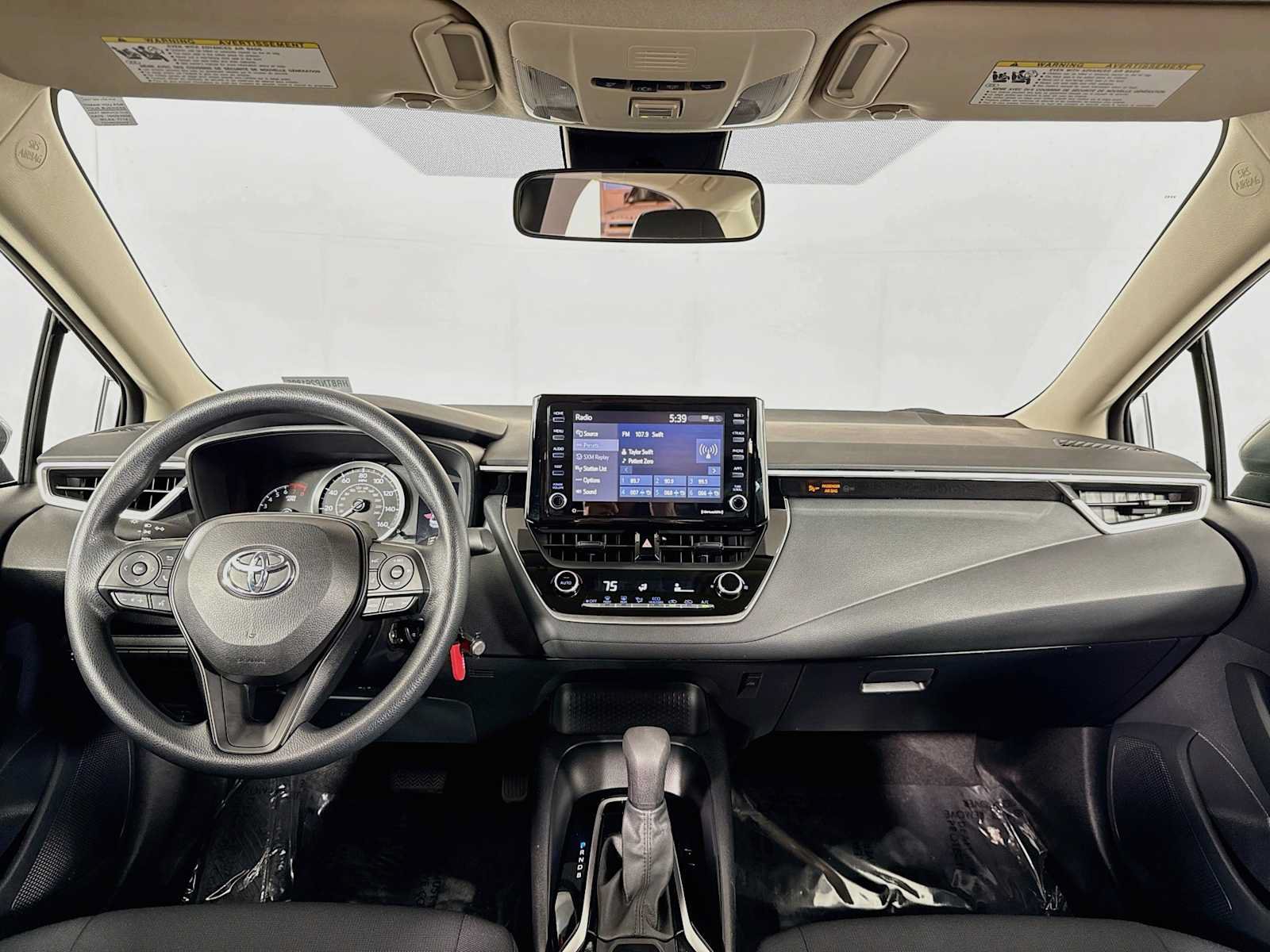 Used 2022 Toyota Corolla LE FWD image 20