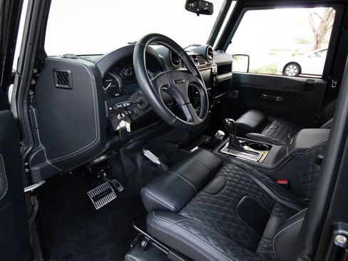 Used 1992 Land Rover Defender 110 image 31