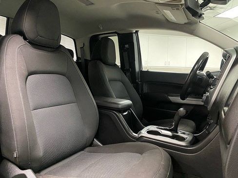 Used 2016 Chevrolet Colorado LT w/ LT Convenience Package image 12