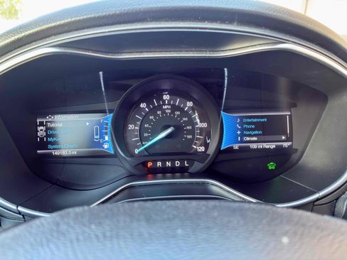 Used 2016 Ford Fusion Energi Titanium w/ Driver Assist Package FWD image 21
