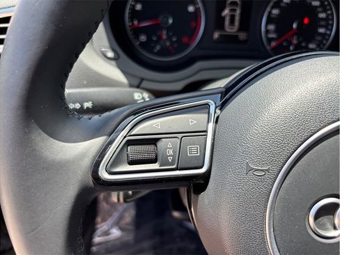 Used 2017 Audi Q3 2.0T Premium w/ Convenience Package AWD/4WD image 23