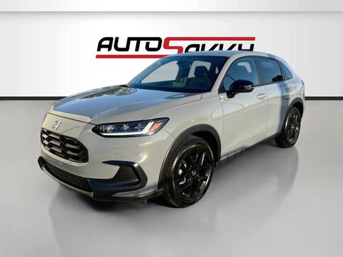 Used 2025 Honda HR-V Sport image 3