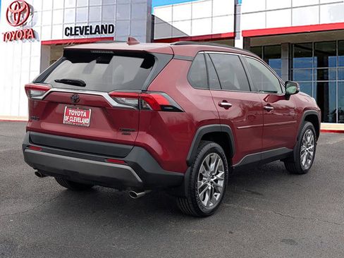 Used 2020 Toyota RAV4 Limited image 7