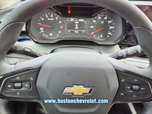 New 2026 Chevrolet Trax LS image 21