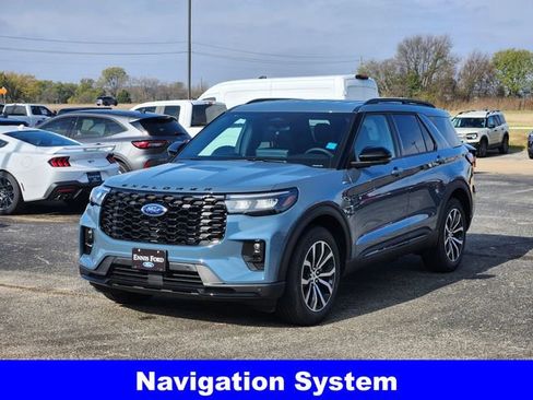 New 2026 Ford Explorer ST-Line w/ Premium Package image 3