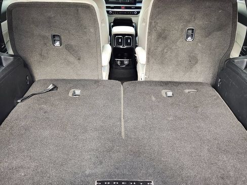 Certified 2025 Kia Sorento SX Prestige AWD/4WD image 31