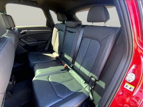 Used 2023 Audi Q3 2.0T Premium Plus w/ Premium Plus Package AWD/4WD image 18