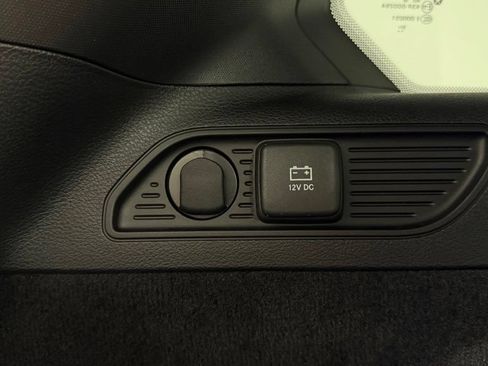 Used 2023 Jeep Grand Cherokee Summit AWD/4WD image 13