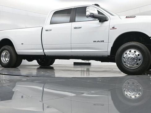 New 2026 RAM 3500 Laramie image 40