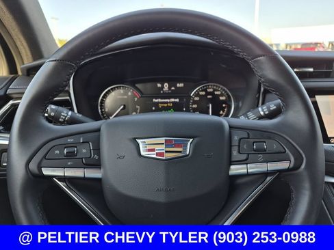 Used 2025 Cadillac XT6 Luxury FWD image 22