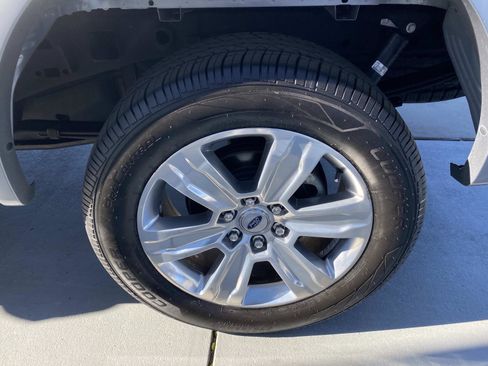 Used 2020 Ford F150 Platinum w/ Equipment Group 701A Luxury image 9