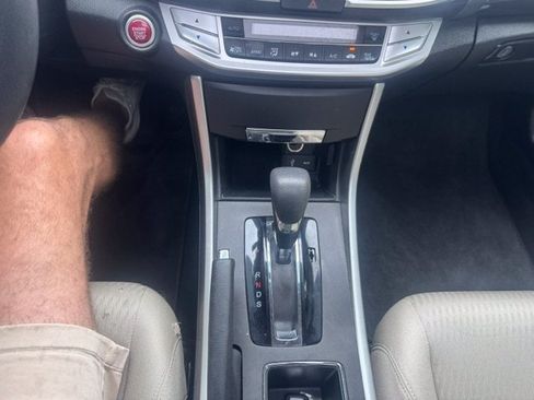 Used 2014 Honda Accord EX image 16