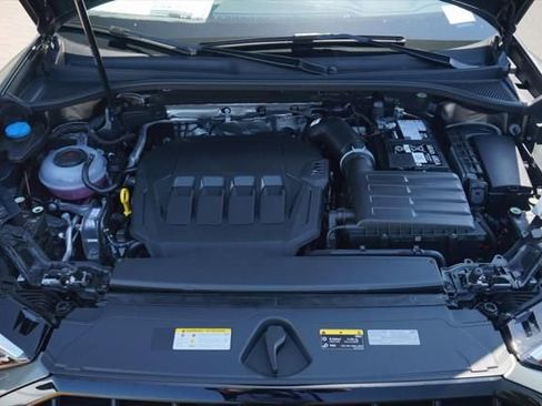 New 2025 Audi Q3 2.0T Premium image 12