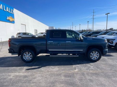New 2026 Chevrolet Silverado 3500 High Country w/ High Country Premium Package AWD/4WD image 8