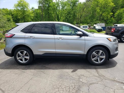 Used 2022 Ford Edge SEL w/ Convenience Package AWD/4WD image 4