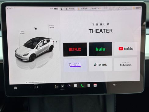 Used 2022 Tesla Model Y Performance AWD/4WD image 25