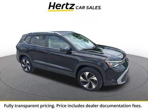 Used 2026 Volkswagen Taos SE AWD/4WD image 1