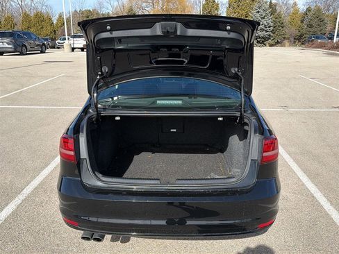 Used 2018 Volkswagen Jetta SE image 11