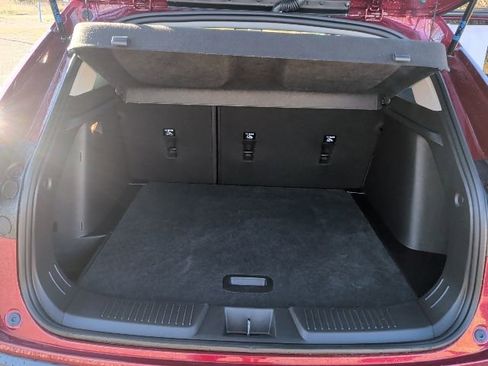 Certified 2025 Chevrolet Trax LT w/ Driver Confidence Package image 11