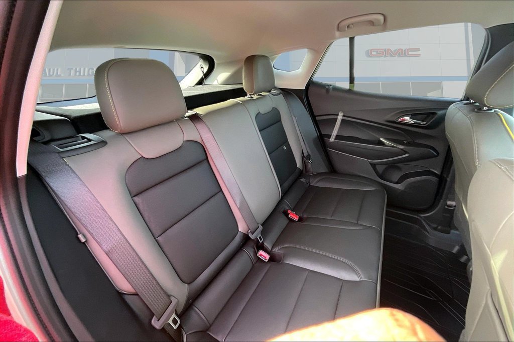 New 2026 Chevrolet Trax ACTIV w/ Sunroof Package FWD image 10